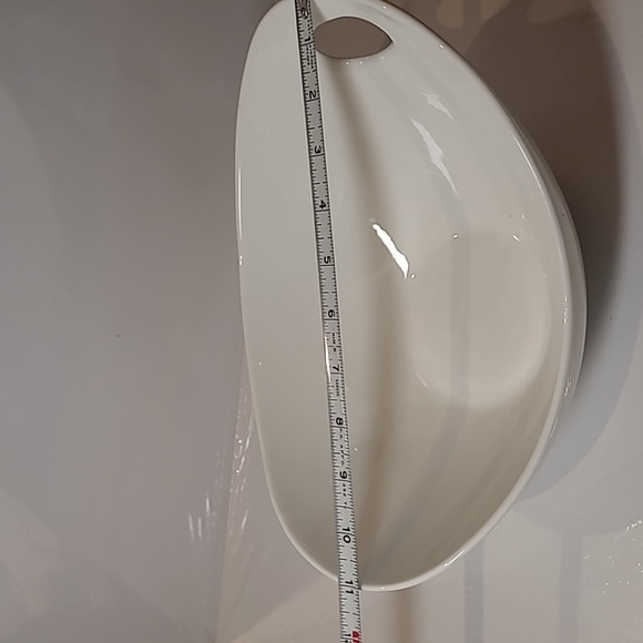 #2)10 strawberry street white porcelain oval serving boat bowl 11"×8"×4".6" - Picture 3 of 7
